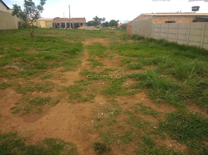 Foto 1 de Terreno / Lote à venda, 300m2 em Residencial São Vicente, Anapolis - GO