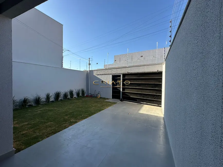 Foto 1 de Casa com 3 quartos à venda, 105m2 em Santo Antônio, Anapolis - GO