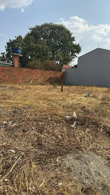 Foto 1 de Terreno / Lote à venda, 325m2 em Víviam Parque 2ª Etapa, Anapolis - GO