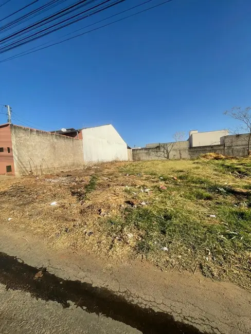 Foto 1 de Terreno / Lote à venda, 300m2 em Residencial Florença, Anapolis - GO