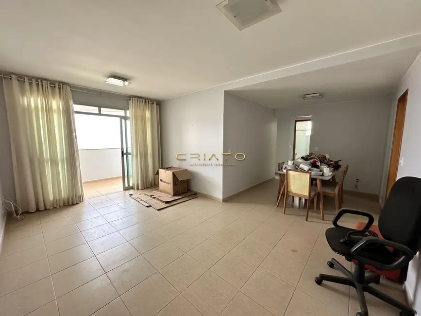 Foto 1 de Apartamento com 3 quartos à venda, 97m2 em Vila Santa Isabel, Anapolis - GO