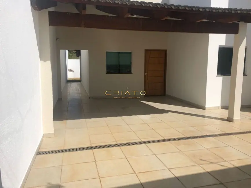 Foto 1 de Casa com 3 quartos à venda, 131m2 em Setor Central, Anapolis - GO