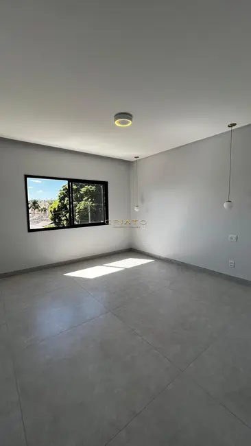 Foto 1 de Sobrado com 3 quartos à venda, 267m2 em Anápolis City, Anapolis - GO