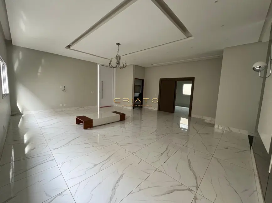 Foto 2 de Casa de Condomínio com 3 quartos à venda, 280m2 em Condomínio Residencial Grand Trianon, Anapolis - GO