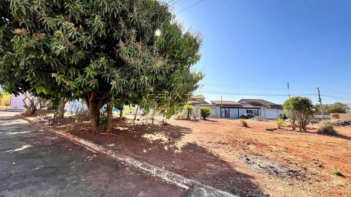 Foto 1 de Terreno / Lote à venda, 425m2 em Setor Central, Jaragua - GO