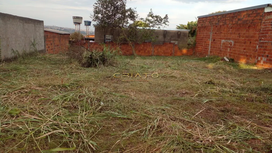 Foto 1 de Terreno / Lote à venda, 371m2 em Lapa, Anapolis - GO