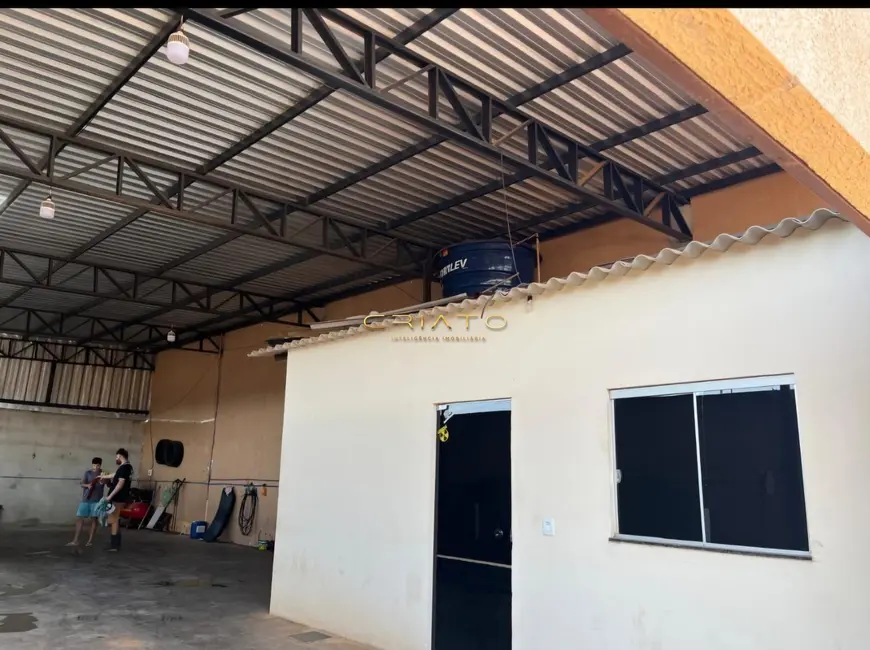 Armazém / Galpão à venda, 220m2 em Setor Central, Goianapolis - GO - imagem 4 Foto 4 de Armazém / Galpão à venda, 220m2 em Setor Central, Goianapolis - GO