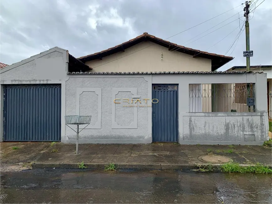 Foto 1 de Casa com 3 quartos à venda, 150m2 em Vila Santa Isabel, Anapolis - GO