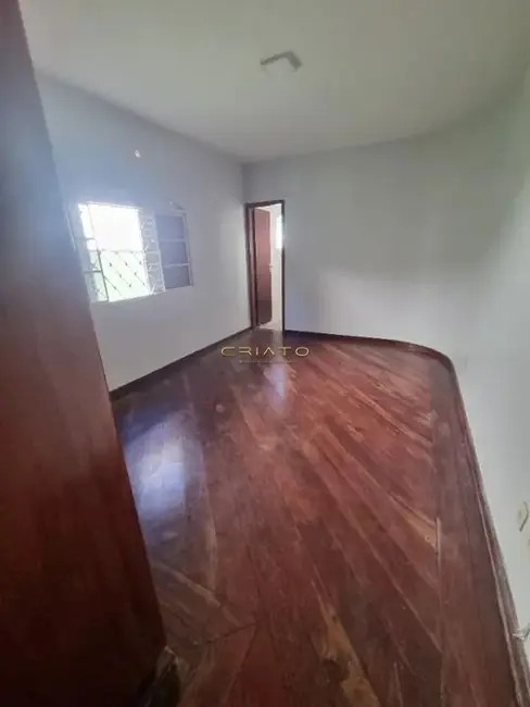 Foto 9 de Casa com 4 quartos à venda, 279m2 em Anápolis City, Anapolis - GO