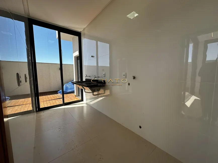 Foto 9 de Casa de Condomínio com 3 quartos à venda, 220m2 em Anapolis - GO