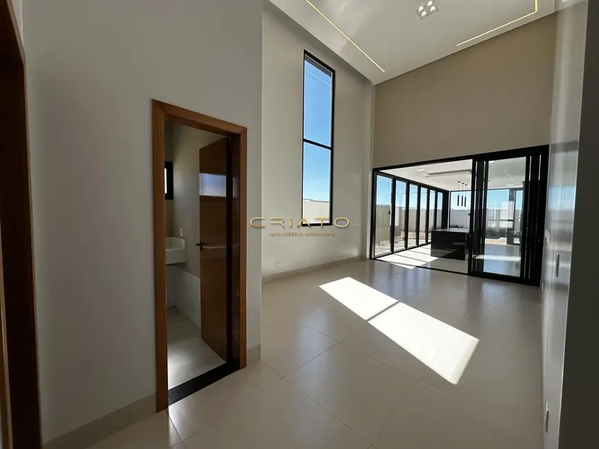 Foto 2 de Casa de Condomínio com 3 quartos à venda, 220m2 em Anapolis - GO