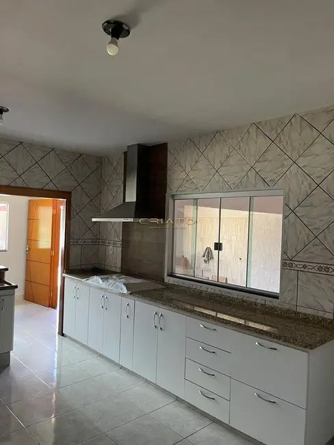 Casa com 3 quartos à venda, 220m2 em São Carlos, Anapolis - GO - imagem 7 Foto 7 de Casa com 3 quartos à venda, 220m2 em São Carlos, Anapolis - GO
