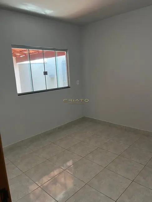 Casa com 3 quartos à venda, 220m2 em São Carlos, Anapolis - GO - imagem 4 Foto 4 de Casa com 3 quartos à venda, 220m2 em São Carlos, Anapolis - GO