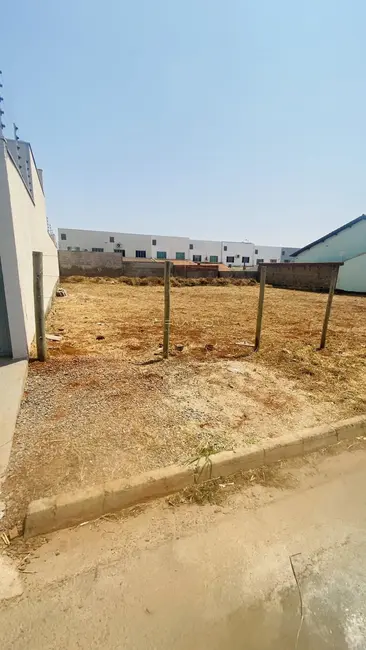 Foto 1 de Terreno / Lote à venda, 300m2 em Residencial Cerejeiras, Anapolis - GO
