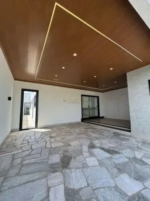 Foto 2 de Casa com 3 quartos à venda, 160m2 em Anápolis City, Anapolis - GO