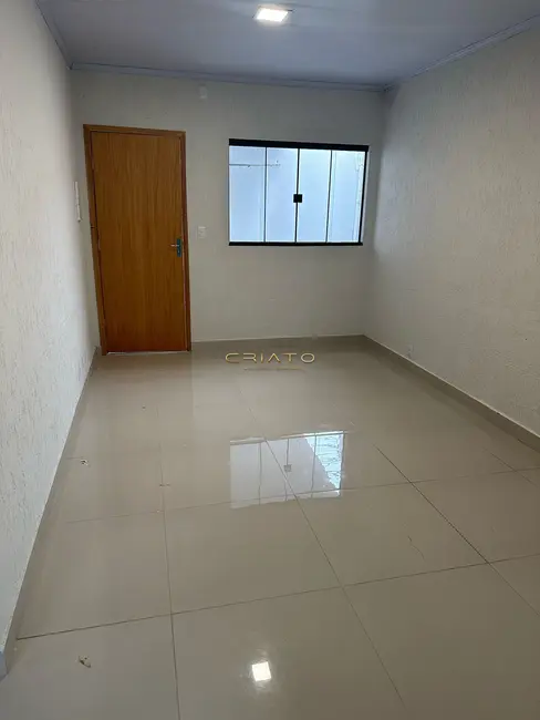 Foto 2 de Casa com 3 quartos à venda, 136m2 em Residencial Copacabana, Anapolis - GO