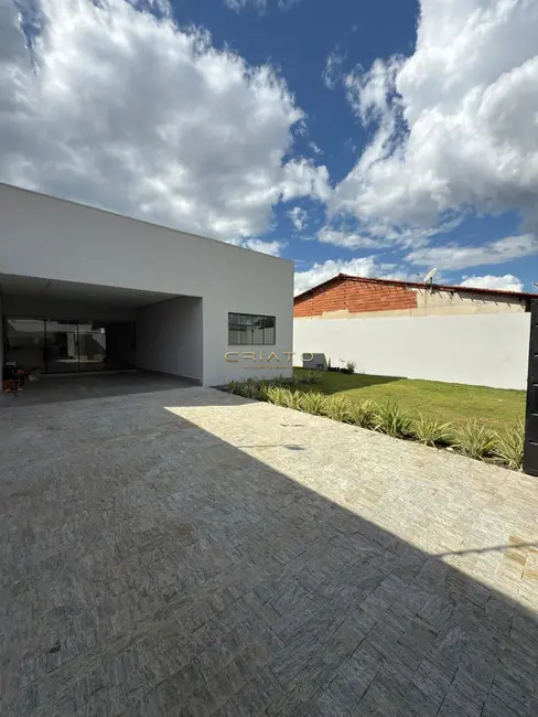 Casa com 3 quartos à venda, 138m2 em Parque Calixtópolis, Anapolis - GO - imagem 1 Foto 1 de Casa com 3 quartos à venda, 138m2 em Parque Calixtópolis, Anapolis - GO