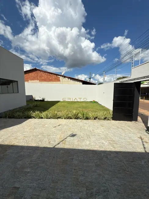 Casa com 3 quartos à venda, 138m2 em Parque Calixtópolis, Anapolis - GO - imagem 2 Foto 2 de Casa com 3 quartos à venda, 138m2 em Parque Calixtópolis, Anapolis - GO