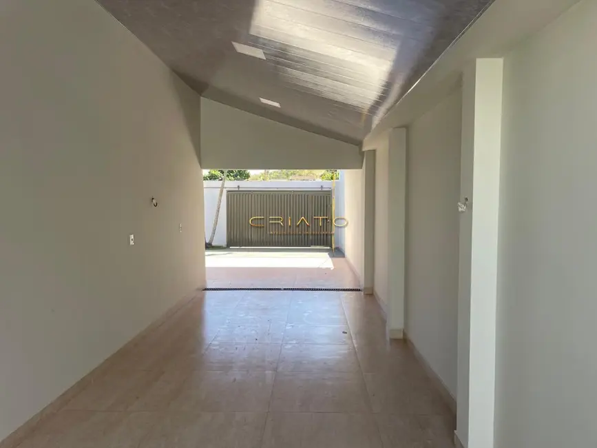 Casa com 4 quartos à venda, 240m2 em Residencial Itatiaia, Anapolis - GO - imagem 9 Foto 9 de Casa com 4 quartos à venda, 240m2 em Residencial Itatiaia, Anapolis - GO