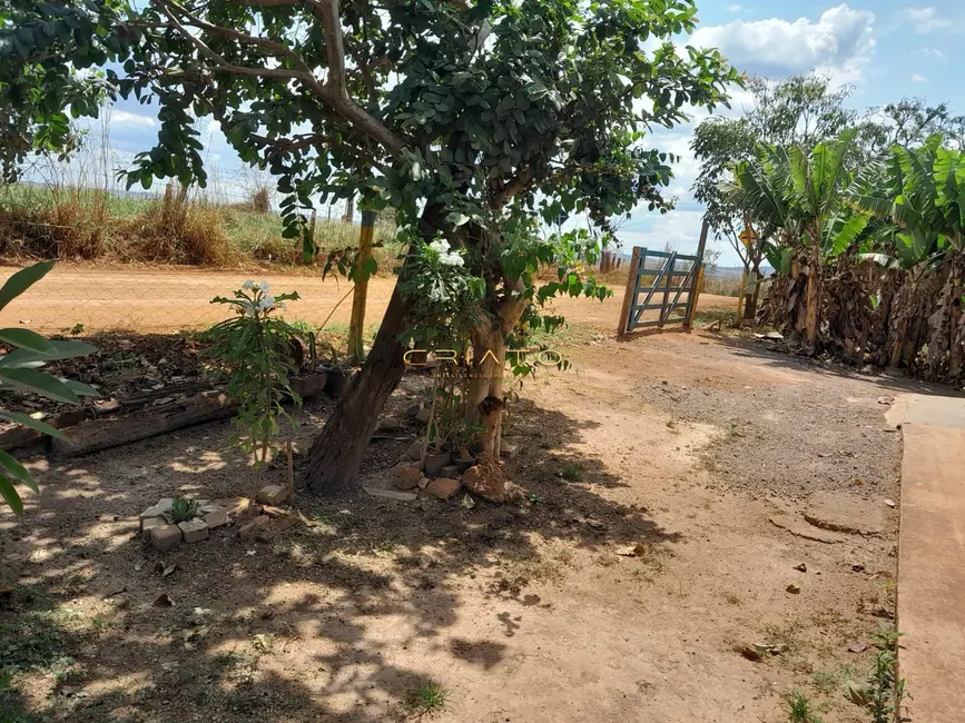 Foto 2 de Chácara com 3 quartos à venda, 150m2 em Gameleira De Goias - GO