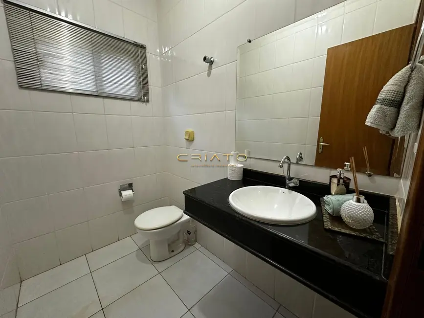 Foto 5 de Casa com 4 quartos à venda, 275m2 em Anápolis City, Anapolis - GO