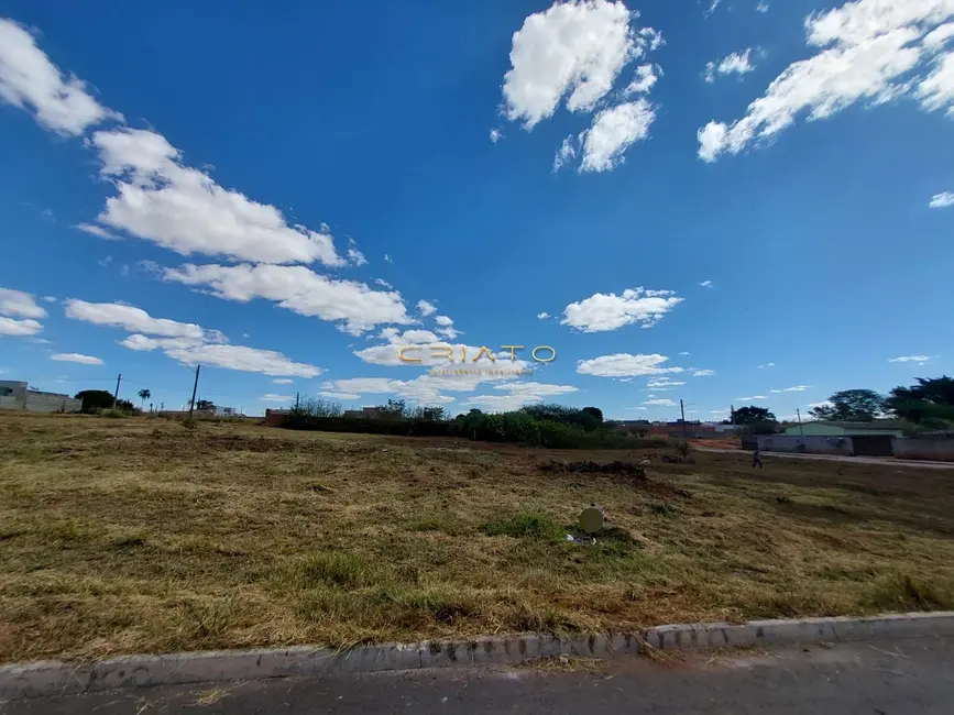 Foto 5 de Terreno / Lote à venda, 900m2 em Privê Lírios do Campo, Anapolis - GO
