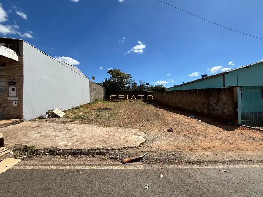 Foto 1 de Terreno / Lote à venda, 360m2 em Paraíso, Anapolis - GO