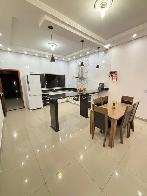 Foto 8 de Casa com 3 quartos à venda, 172m2 em Bandeiras, Anapolis - GO