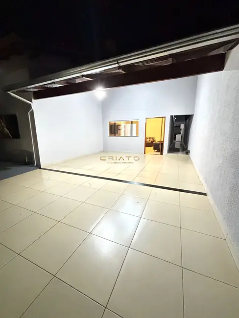 Foto 1 de Casa com 3 quartos à venda, 172m2 em Bandeiras, Anapolis - GO