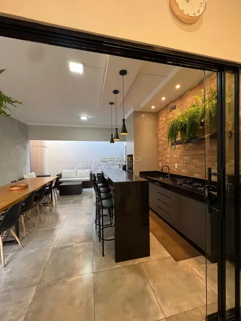 Casa com 3 quartos à venda, 167m2 em Anapolis - GO - imagem 6 Foto 6 de Casa com 3 quartos à venda, 167m2 em Anapolis - GO