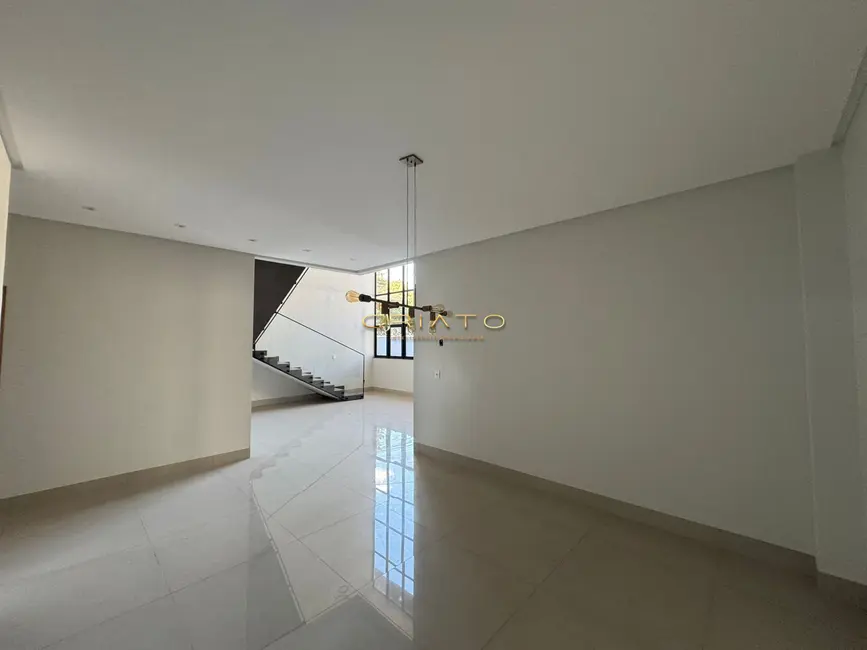 Sobrado com 4 quartos à venda, 414m2 em Anápolis City, Anapolis - GO - imagem 9 Foto 9 de Sobrado com 4 quartos à venda, 414m2 em Anápolis City, Anapolis - GO