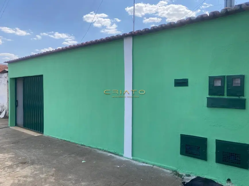 Casa com 3 quartos à venda, 120m2 em Setor Sul, Anapolis - GO - imagem 2 Foto 2 de Casa com 3 quartos à venda, 120m2 em Setor Sul, Anapolis - GO