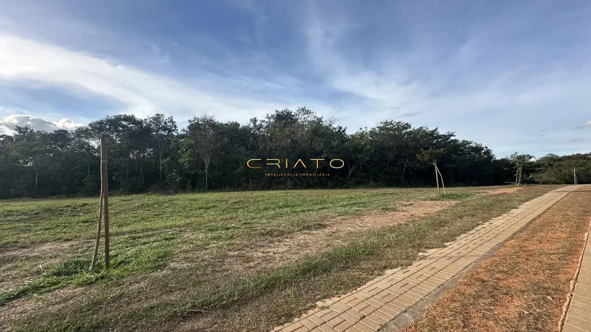 Foto 2 de Terreno / Lote à venda, 823m2 em Abadiania - GO