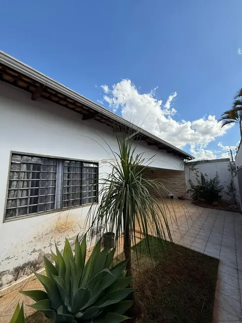 Casa com 4 quartos à venda, 320m2 em Anápolis City, Anapolis - GO - imagem 6 Foto 6 de Casa com 4 quartos à venda, 320m2 em Anápolis City, Anapolis - GO