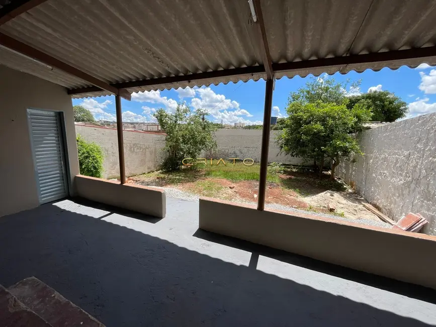 Foto 9 de Casa com 3 quartos à venda, 190m2 em Vila Goiás, Anapolis - GO