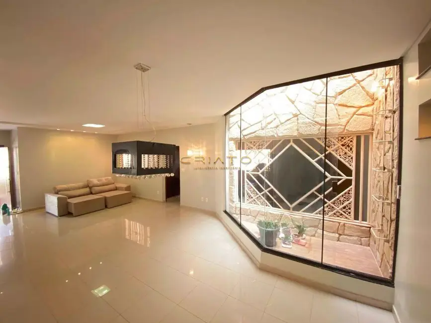 Foto 7 de Casa com 4 quartos à venda, 429m2 em Parque Brasília 2ª Etapa, Anapolis - GO