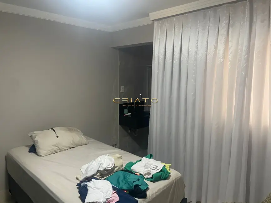 Casa com 5 quartos à venda, 110m2 em Anapolis - GO - imagem 9 Foto 9 de Casa com 5 quartos à venda, 110m2 em Anapolis - GO