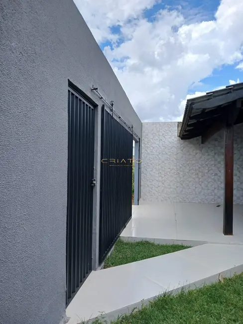 Casa com 3 quartos à venda, 129m2 em Anapolis - GO - imagem 2 Foto 2 de Casa com 3 quartos à venda, 129m2 em Anapolis - GO