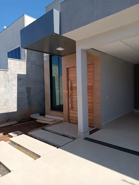 Foto 1 de Casa com 3 quartos à venda, 150m2 em Residencial Tangará, Anapolis - GO