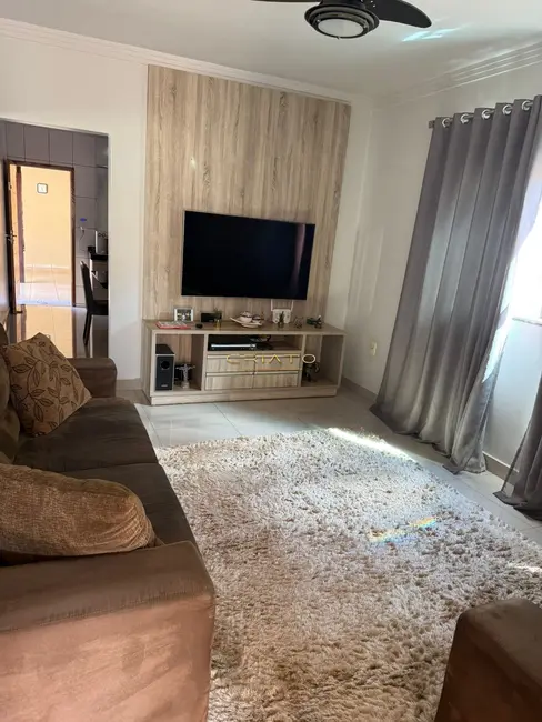 Casa com 3 quartos à venda, 167m2 em Residencial Flamboyant, Anapolis - GO - imagem 6 Foto 6 de Casa com 3 quartos à venda, 167m2 em Residencial Flamboyant, Anapolis - GO