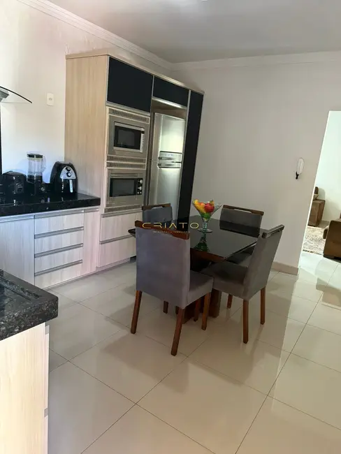 Casa com 3 quartos à venda, 167m2 em Residencial Flamboyant, Anapolis - GO - imagem 8 Foto 8 de Casa com 3 quartos à venda, 167m2 em Residencial Flamboyant, Anapolis - GO