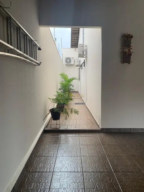 Foto 8 de Casa com 3 quartos à venda, 270m2 em Jibran El Hadj, Anapolis - GO