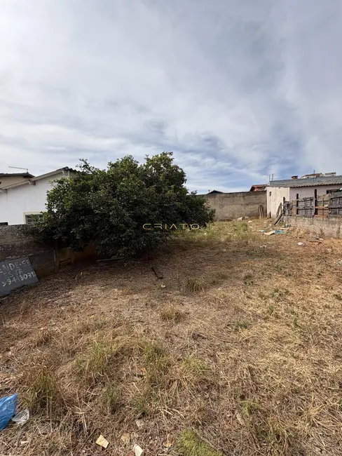 Foto 1 de Terreno / Lote à venda, 286m2 em Anapolis - GO