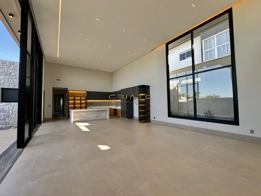 Foto 1 de Casa de Condomínio com 3 quartos à venda, 245m2 em Residencial Anaville, Anapolis - GO