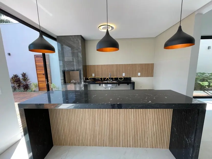 Foto 7 de Casa com 4 quartos à venda, 266m2 em Anápolis City, Anapolis - GO