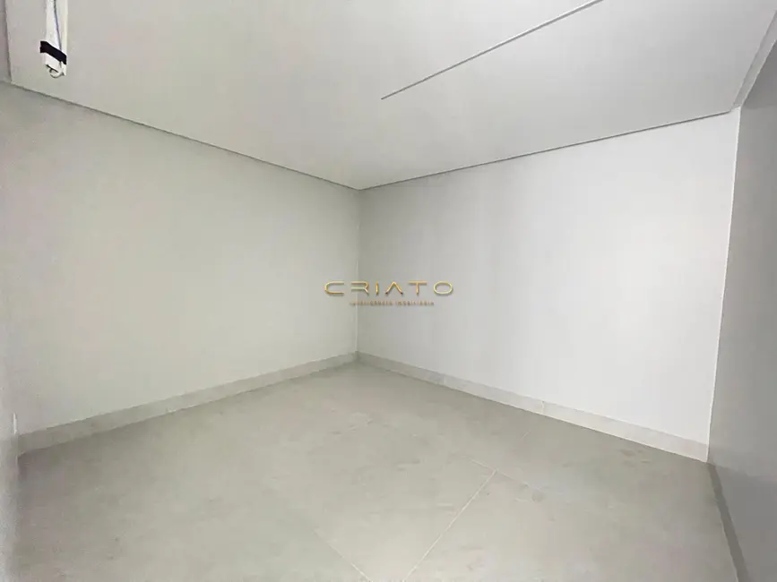 Foto 4 de Casa com 4 quartos à venda, 266m2 em Anápolis City, Anapolis - GO