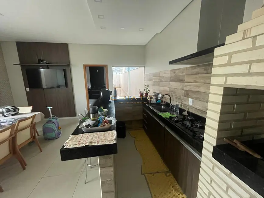 Casa com 3 quartos à venda, 200m2 em Parque Brasília 2ª Etapa, Anapolis - GO - imagem 4 Foto 4 de Casa com 3 quartos à venda, 200m2 em Parque Brasília 2ª Etapa, Anapolis - GO