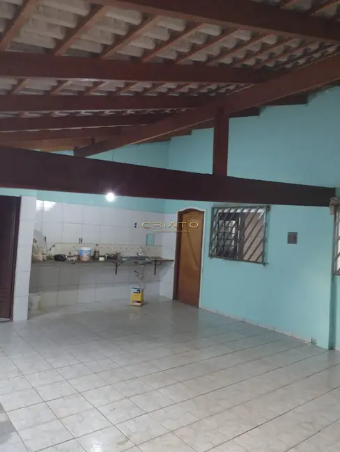 Casa com 3 quartos à venda, 280m2 em Anapolis - GO - imagem 4 Foto 4 de Casa com 3 quartos à venda, 280m2 em Anapolis - GO