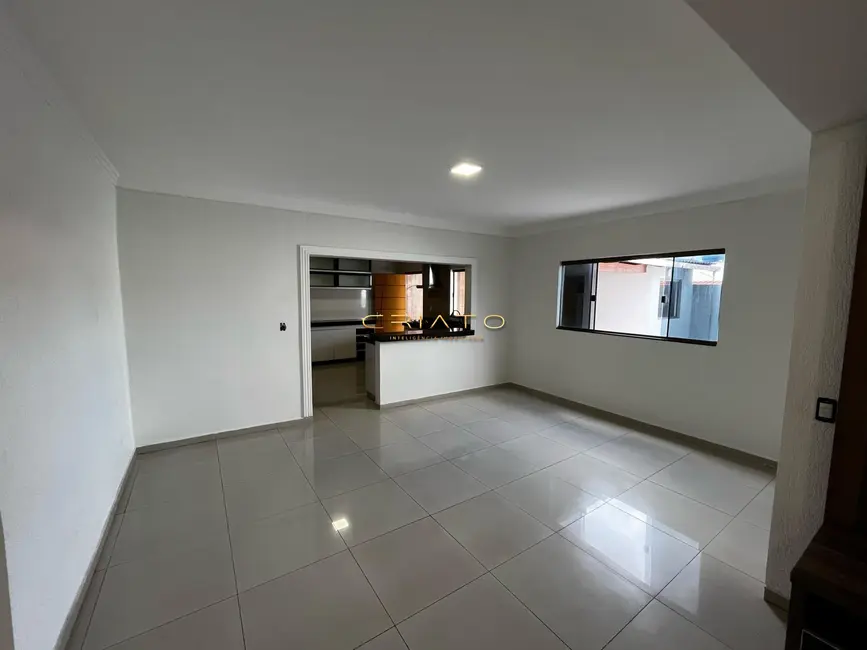 Foto 7 de Casa com 3 quartos à venda, 197m2 em Conjunto Raul Balduino, Anapolis - GO