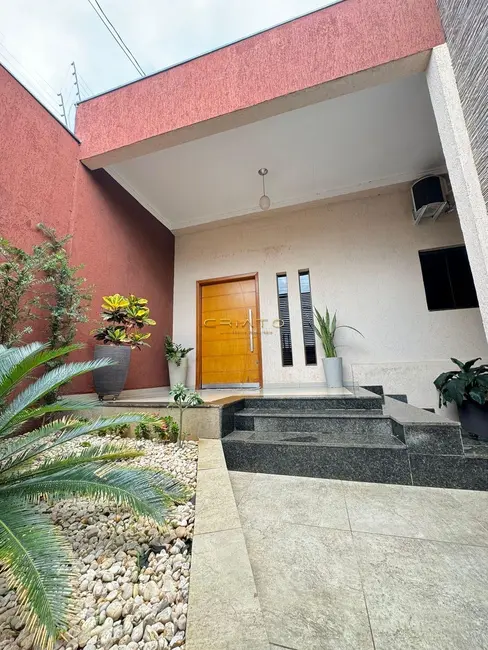 Foto 1 de Casa com 3 quartos à venda, 197m2 em Conjunto Raul Balduino, Anapolis - GO